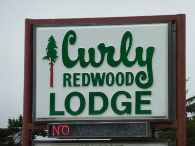 Curly Redwood Lodge
